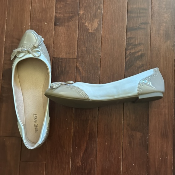 Nine West shoes, flats, size 7 - Picture 2 of 4